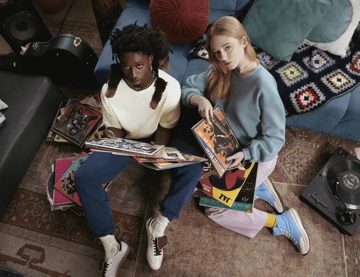 American Apparel header